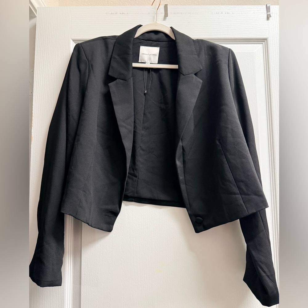 Black Crop Blazer